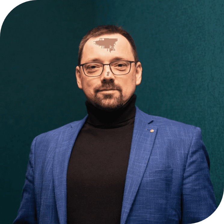 Дмитрий Служеникин